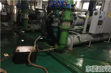 水源热泵冷水机组维修