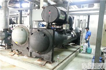 常熟开利离心机喘振维修